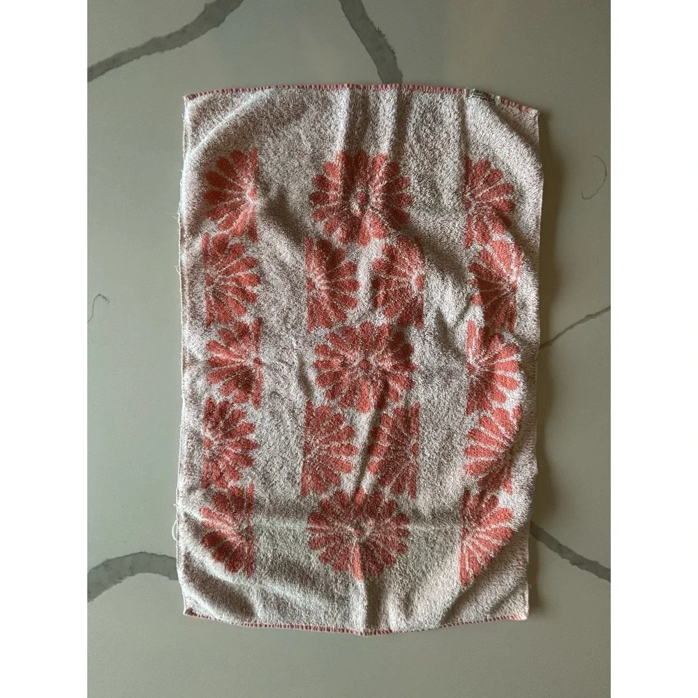 Vintage Haynes Hand Towel Washcloth Peach Coral White Flowers